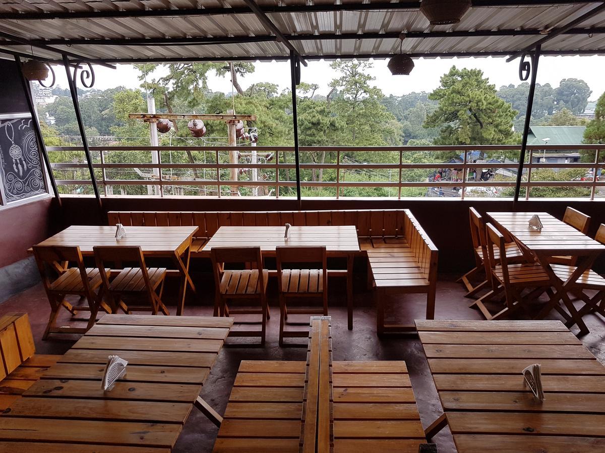 Bed and Breakfast Oyo 5034 Living Roof Shillong Zewnętrze zdjęcie
